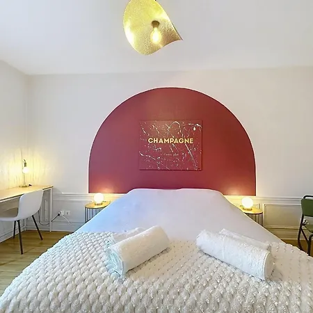 Saint Jacques - Cathedrale - Centre *